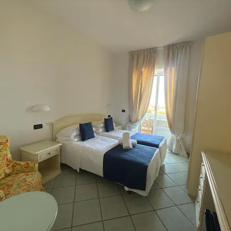 Albatros Hotel 4*